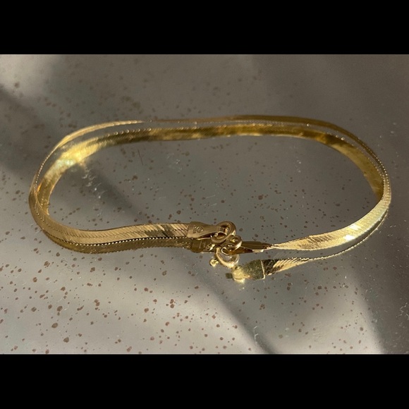 SOLD ‼️ 14k Solid Gold Italian Herringbone Bracelet - Picture 3 of 7